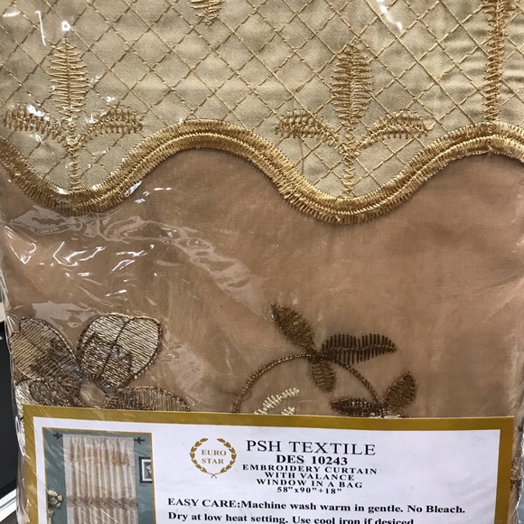 New Embroidery Curtain with Valence Window in Bag - Picture 2 of 2